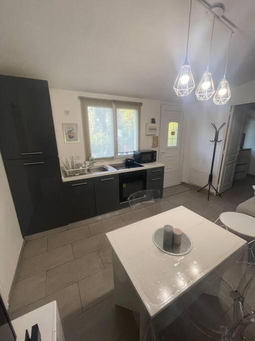 Appart T2 Proche Aeroport Roissy Apartment Tremblay-en-France Exterior photo